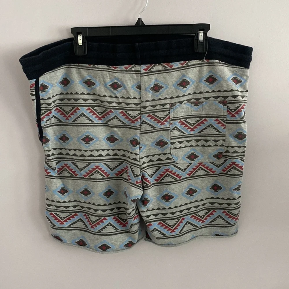 Custom Patterned Shorts Large - Picture 2 of 4